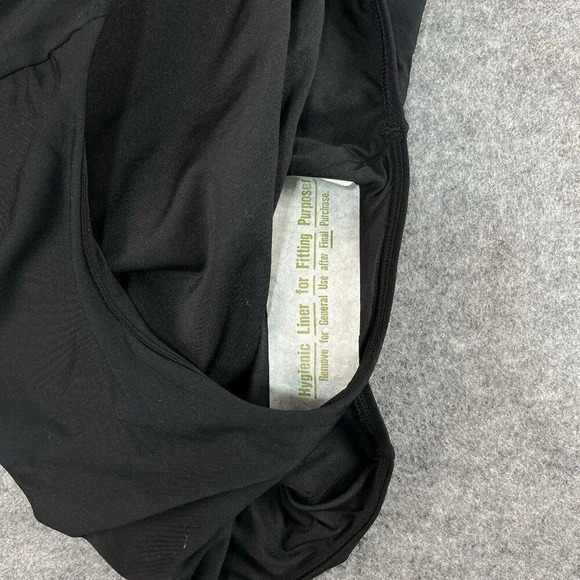 Athleta Square Neck V Cup One Piece Swimsuit Womens 36B/C Black Slimming - Picture 6 of 13